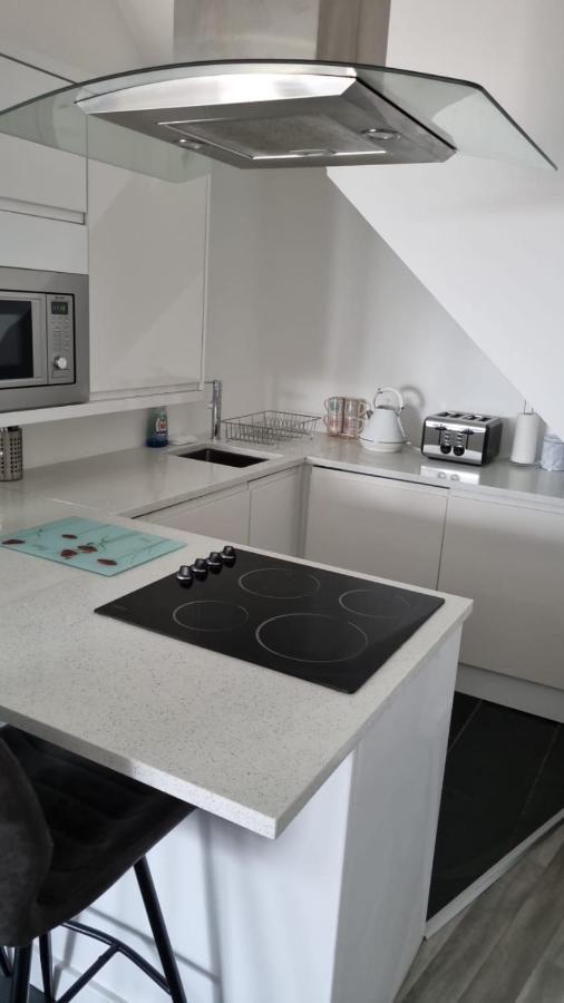 Apartment 302 241 Marine Rad 모아캠비 외부 사진